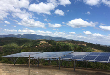  48,9 MWc C-Pile projet de montage solaire au sol en malaisie 2020 